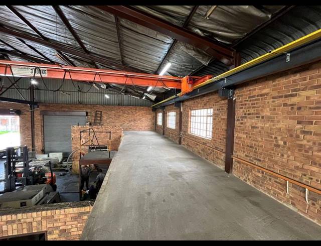 989M² WAREHOUSE FOR SALE IN BRAKPAN CENTRAL